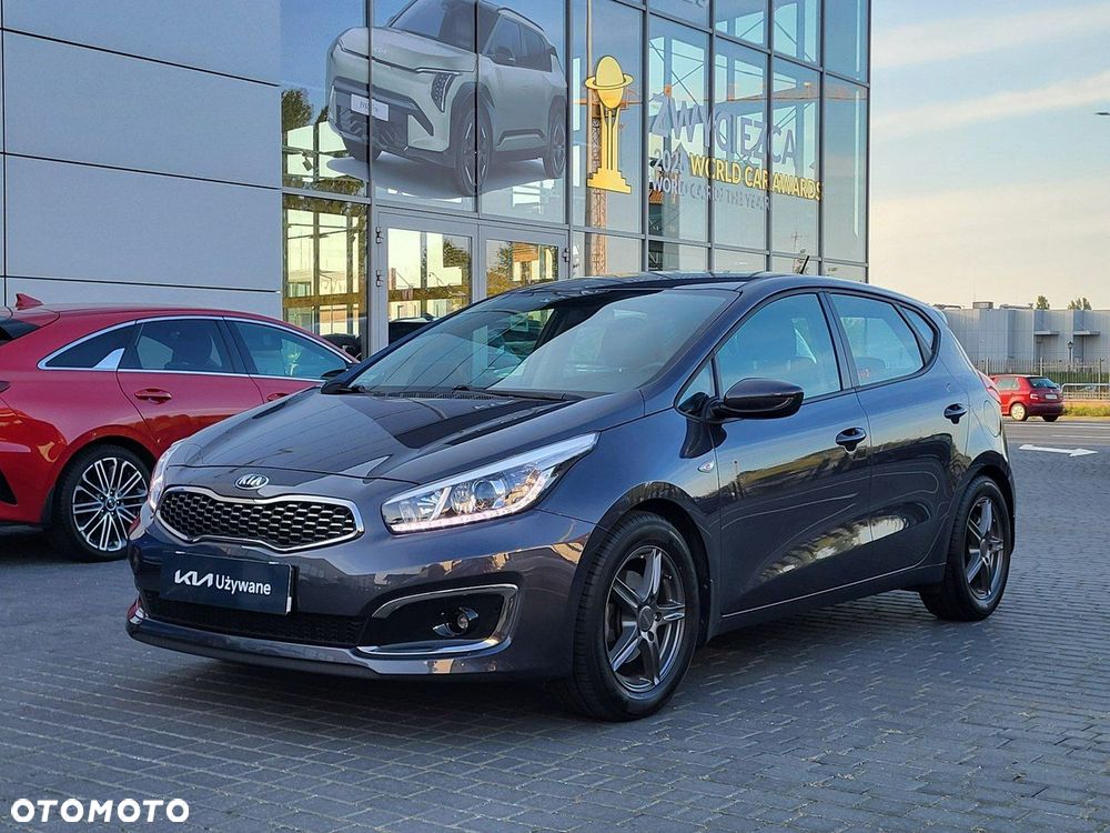 Kia Ceed - 7