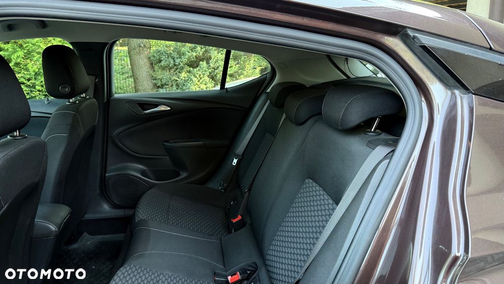 Opel Astra 1.4 Turbo Dynamic - 26