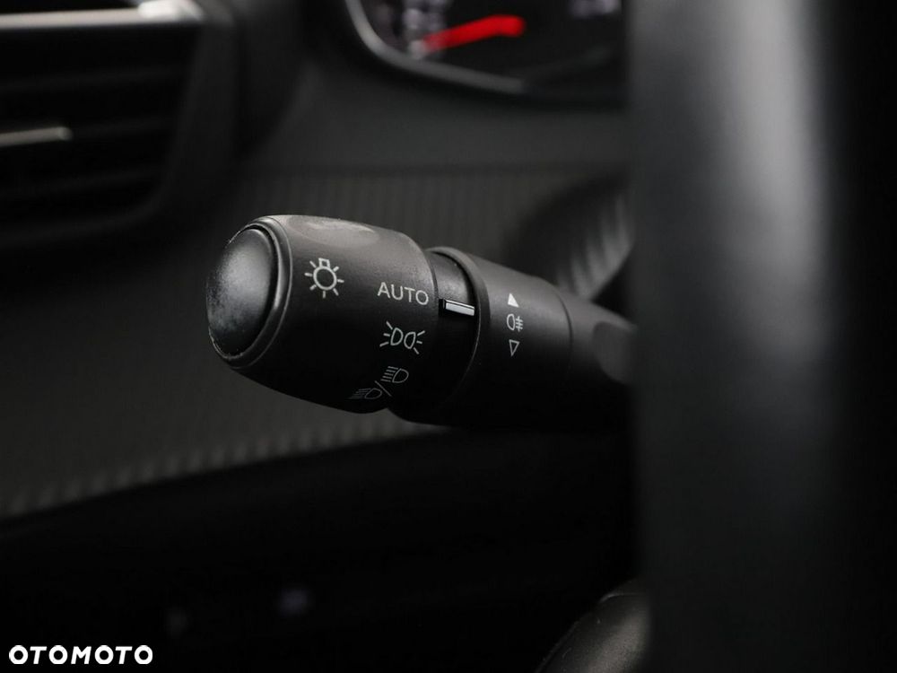 Peugeot 2008 PureTech 100 Style - 34