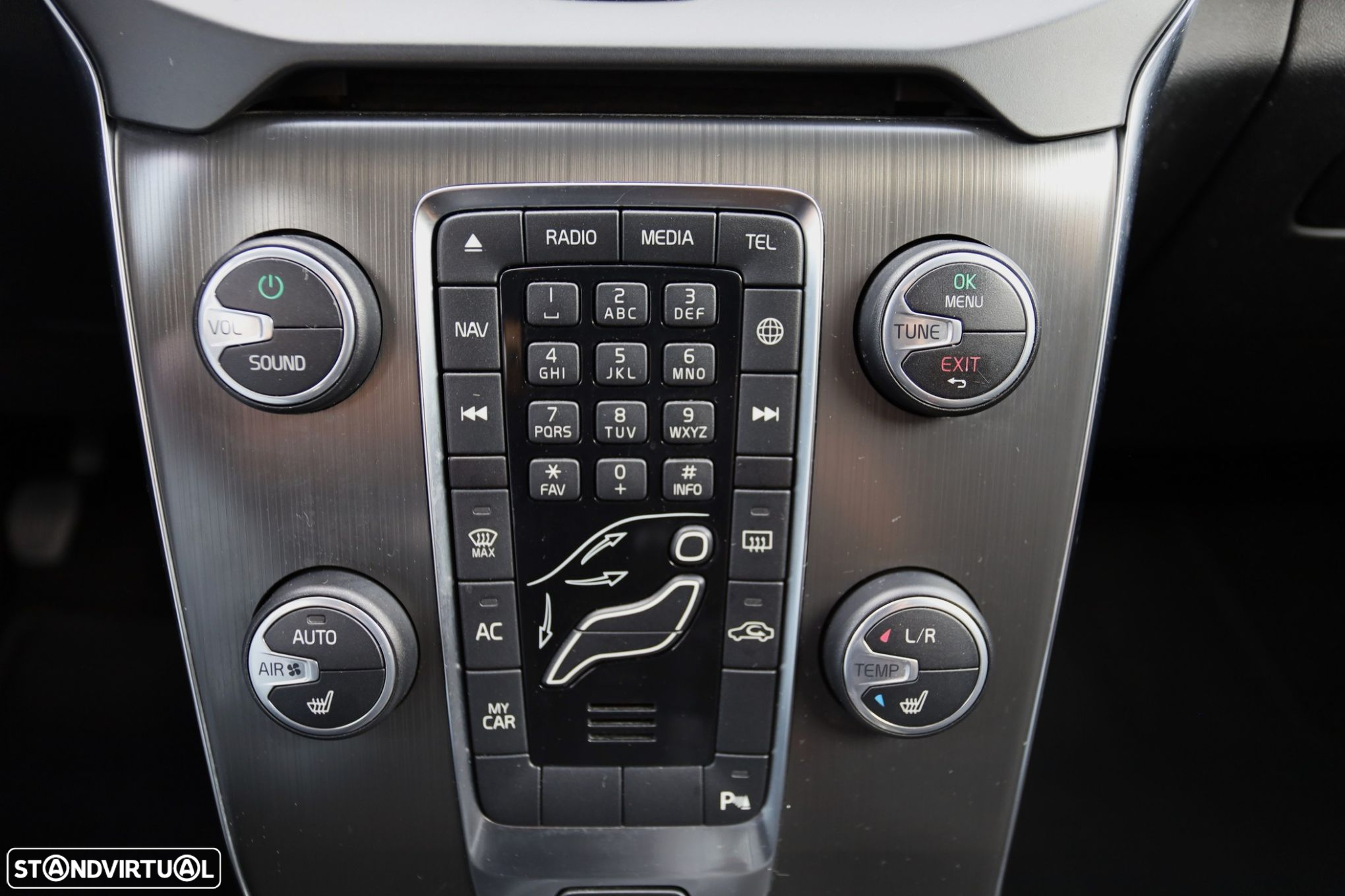 Volvo V40 D2 You - 9