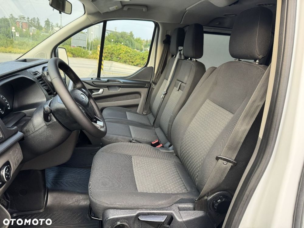 Ford Transit Custom - 24