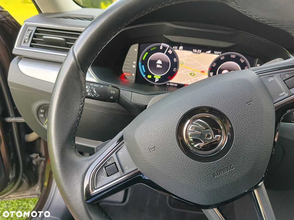 Skoda Superb 1.4 TSI Plug-In Hybrid Sportline DSG - 12