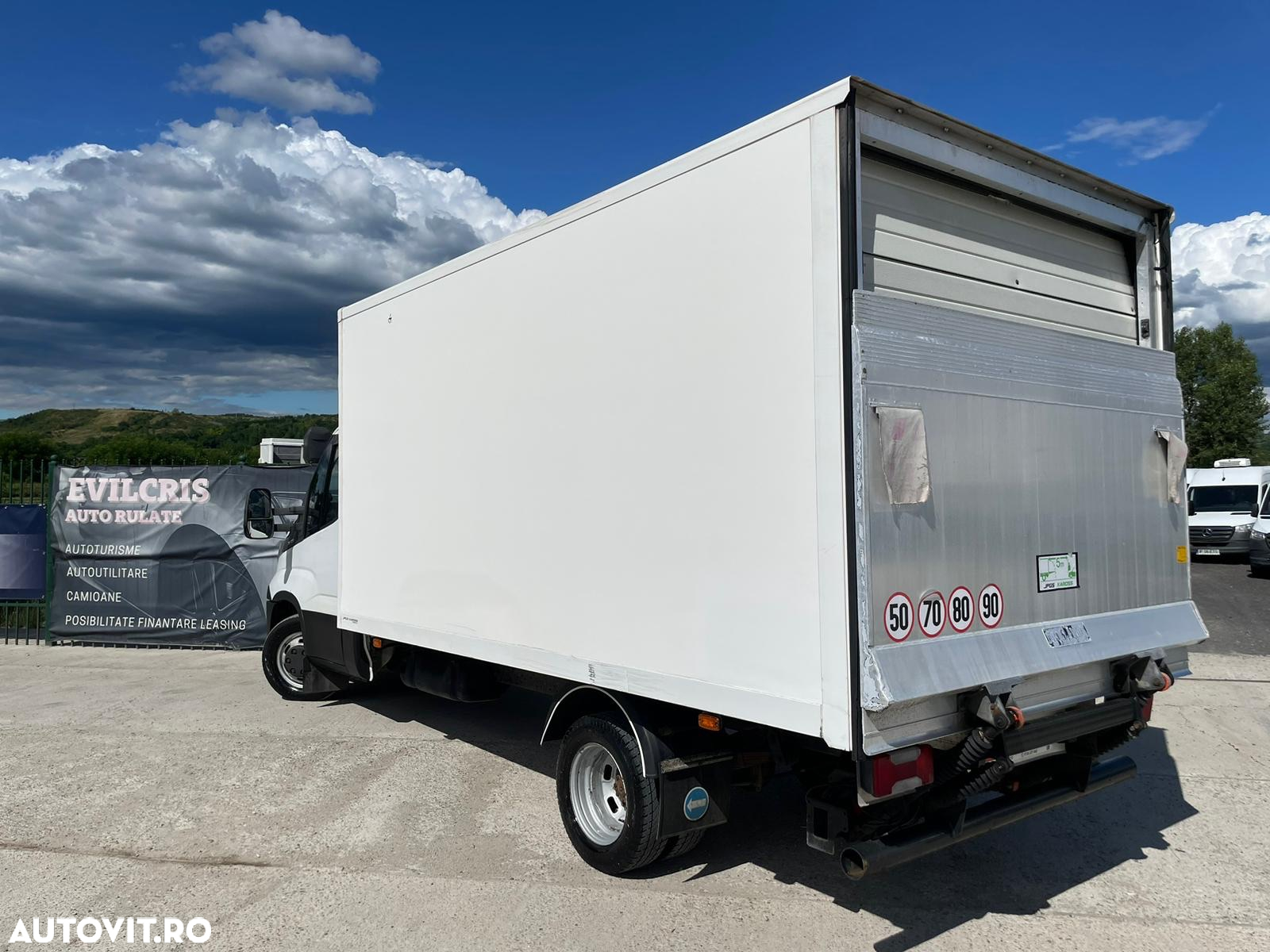 Iveco Daily 3.0 D FRIGORIFIC LIFT SPATE - 2