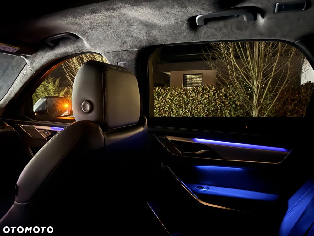 Jaguar F-Pace 2.0 P400e PHEV AWD R-Dynamic HSE - 17