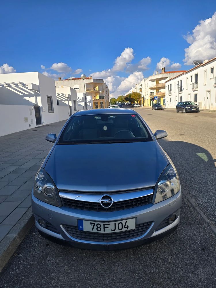 Opel Astra GTC 1.3 CDTi