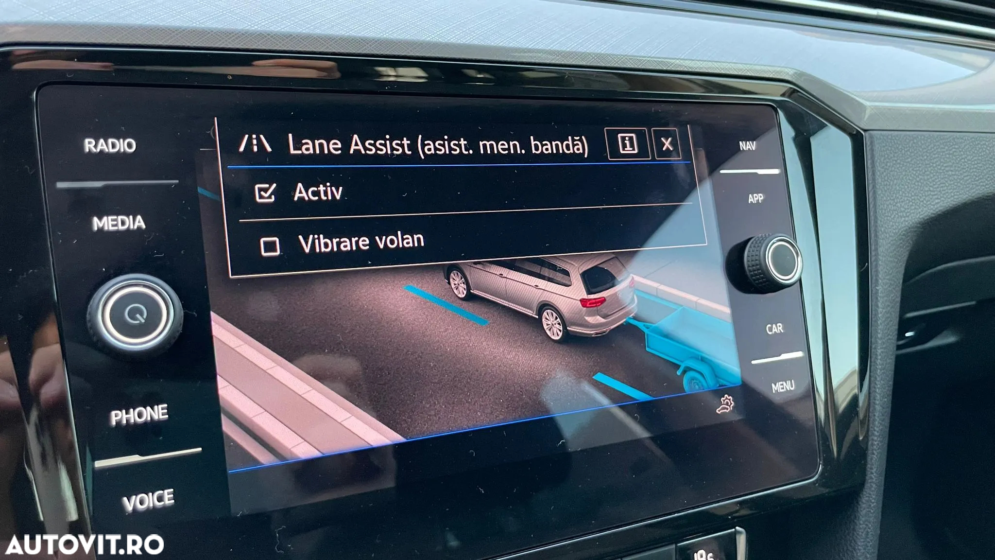 Volkswagen Passat - 23
