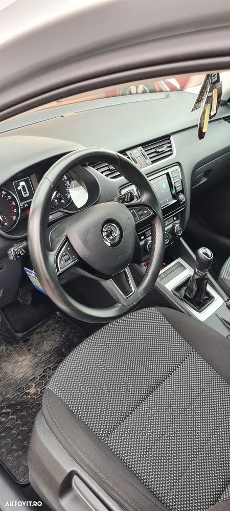 Skoda Octavia 1.6 TDI Active - 7
