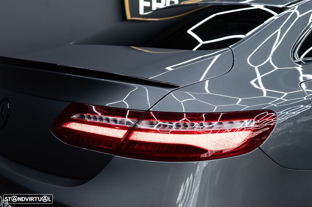 Mercedes-Benz E 220 d AMG Line - 16