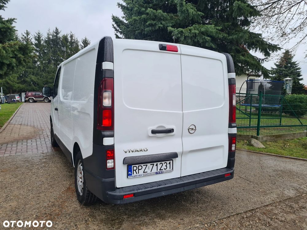Opel Vivaro - 9