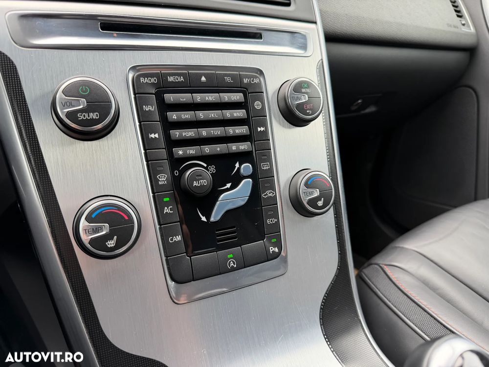 Volvo XC 60 D3 Geartronic Summum - 23