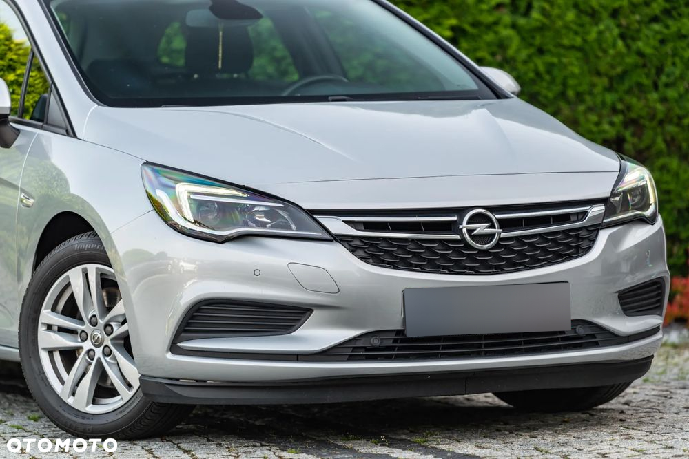 Opel Astra - 4