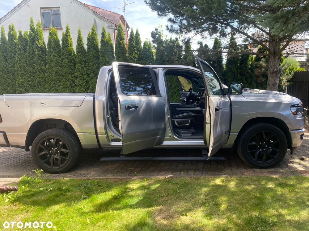 RAM 1500 Crew Cab Shortbed Laramie - 30