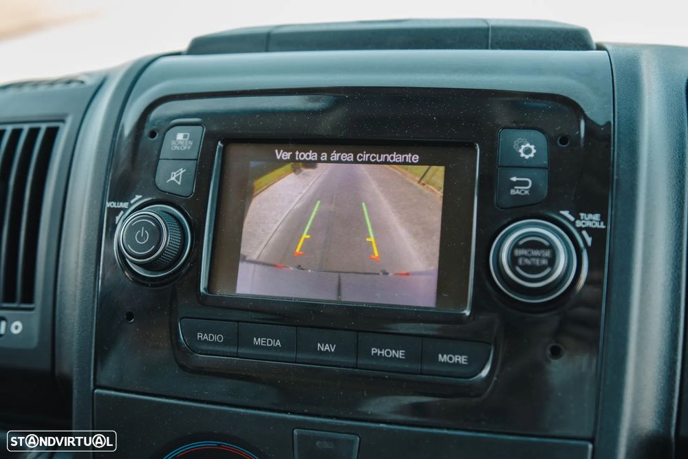 Peugeot Boxer 2.2 BlueHDi L3H2 - 15