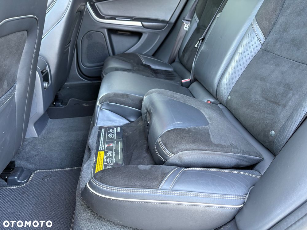 Volvo V60 D2 Drive-E R-Design Kinetic - 18