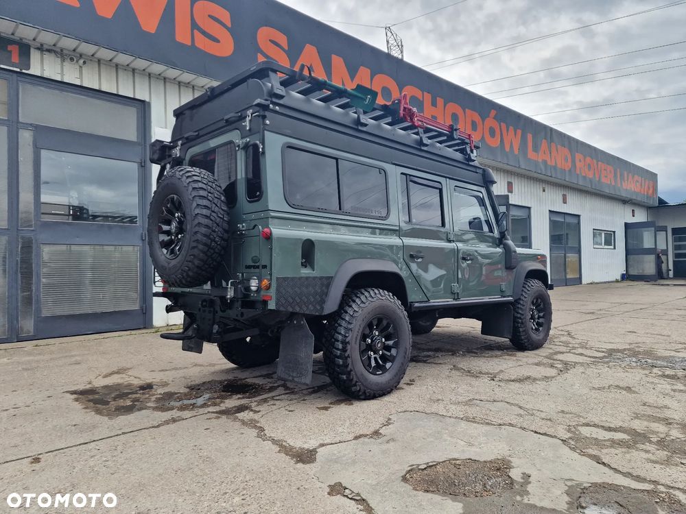 Land Rover Defender 2.4 TD4 SE - 10