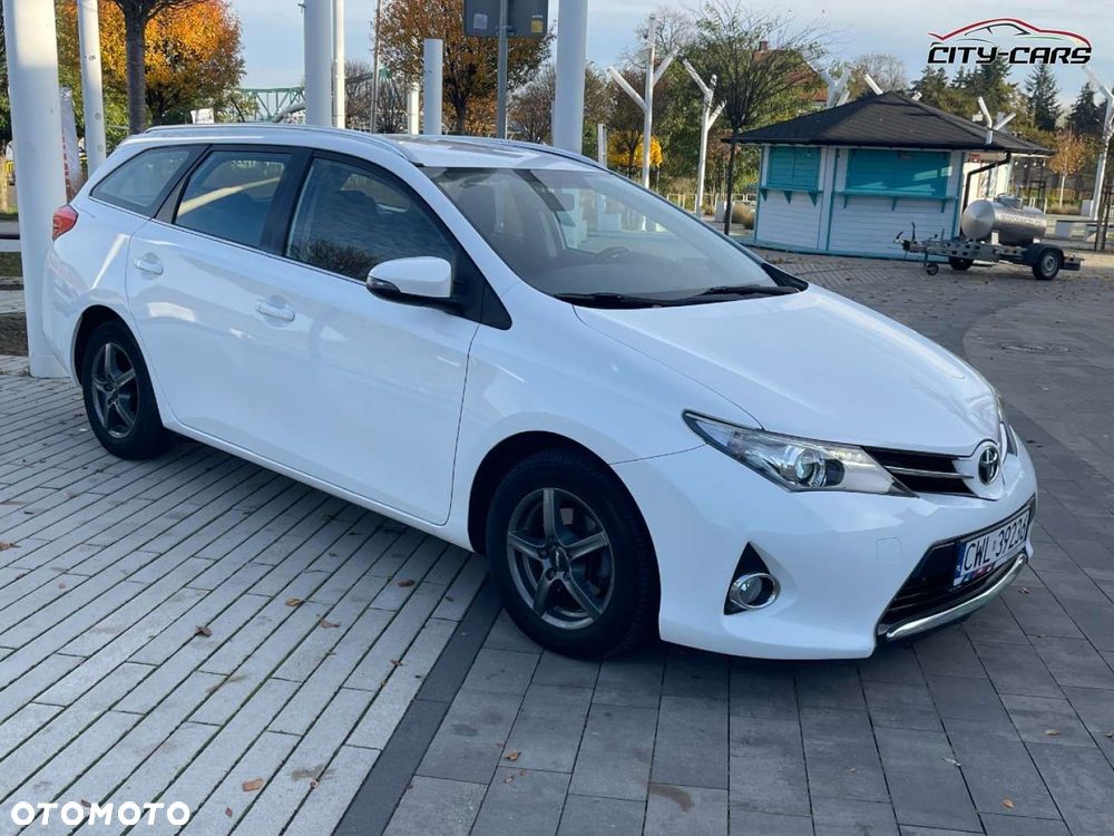 Toyota Auris - 12