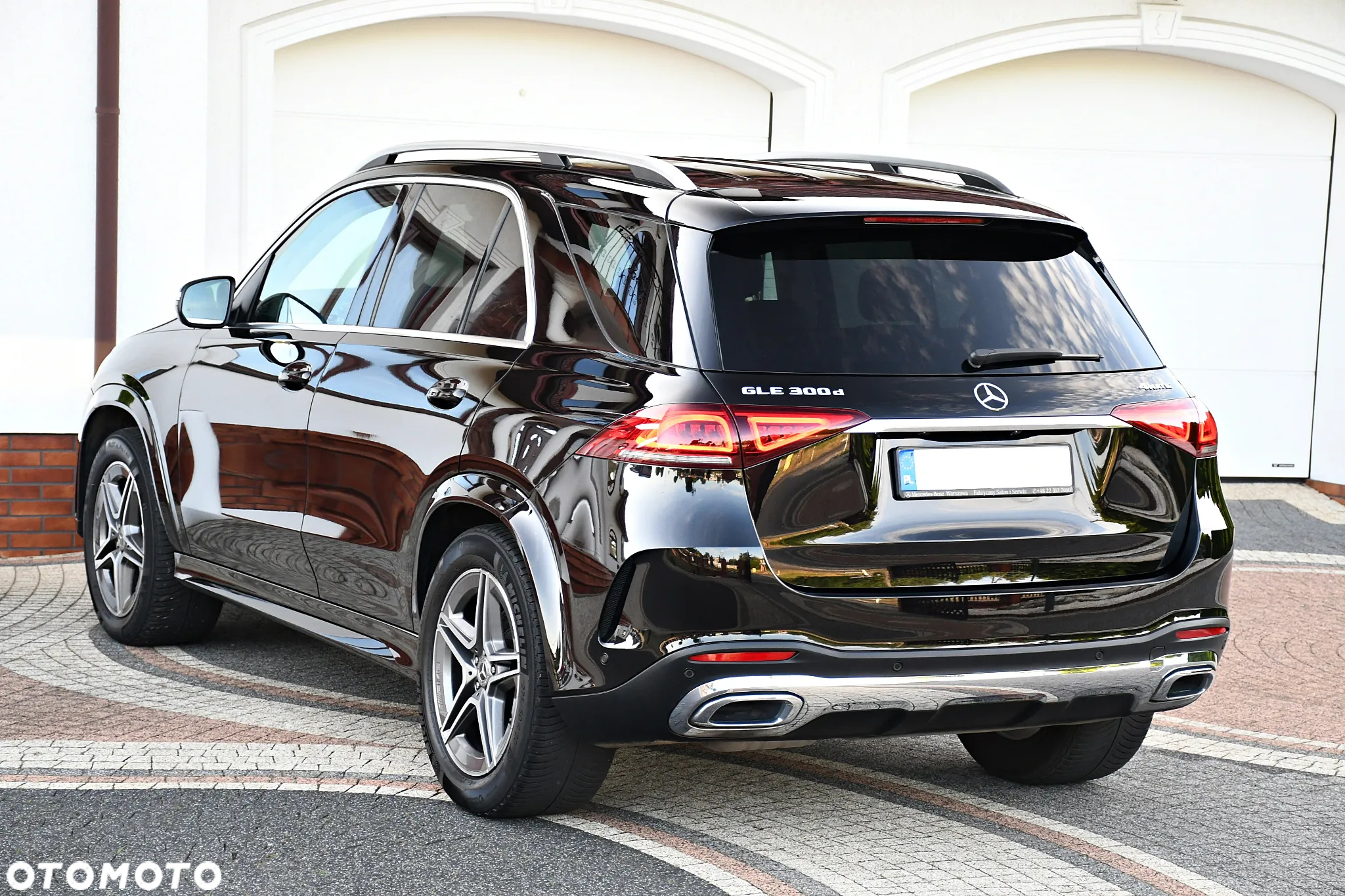 Mercedes-Benz GLE - 19