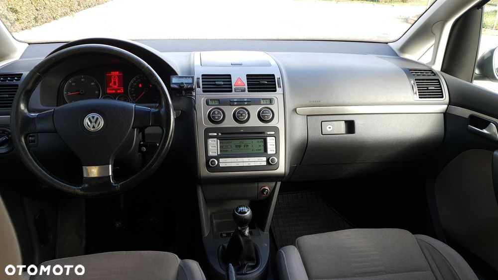 Volkswagen Touran - 7