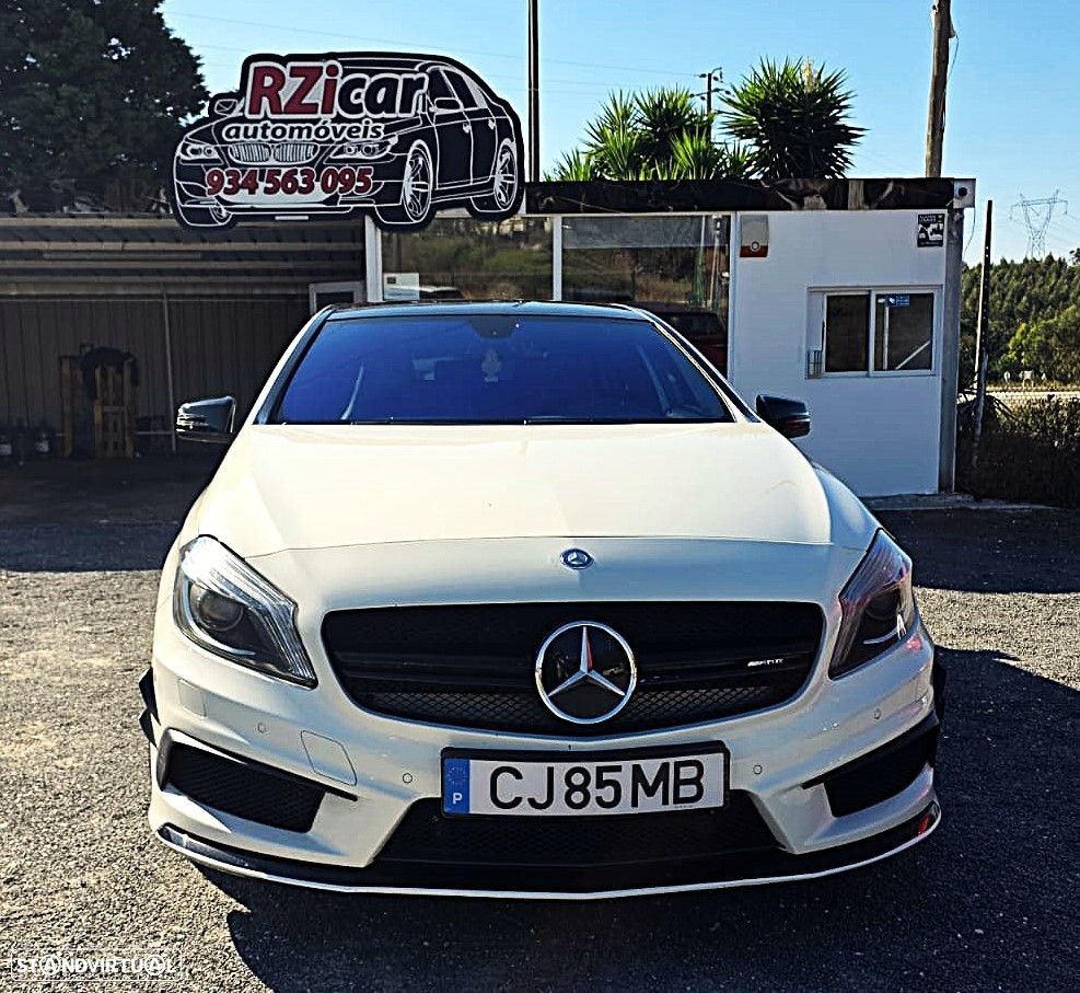 Mercedes-Benz A 45 AMG 4-Matic - 2