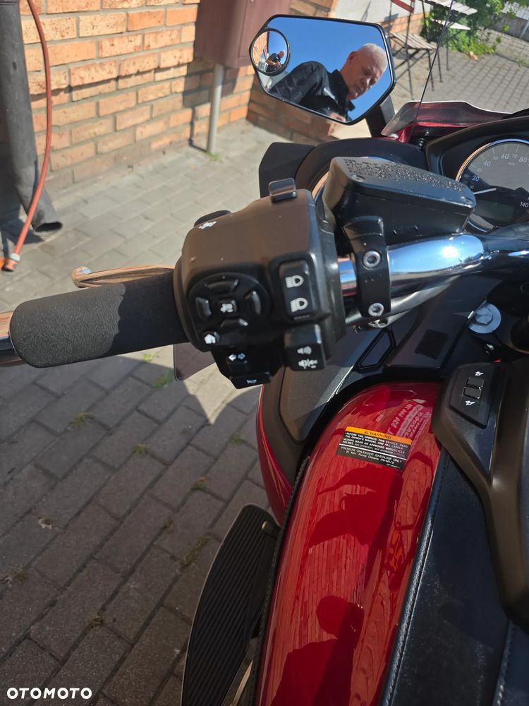 Yamaha Venture - 14