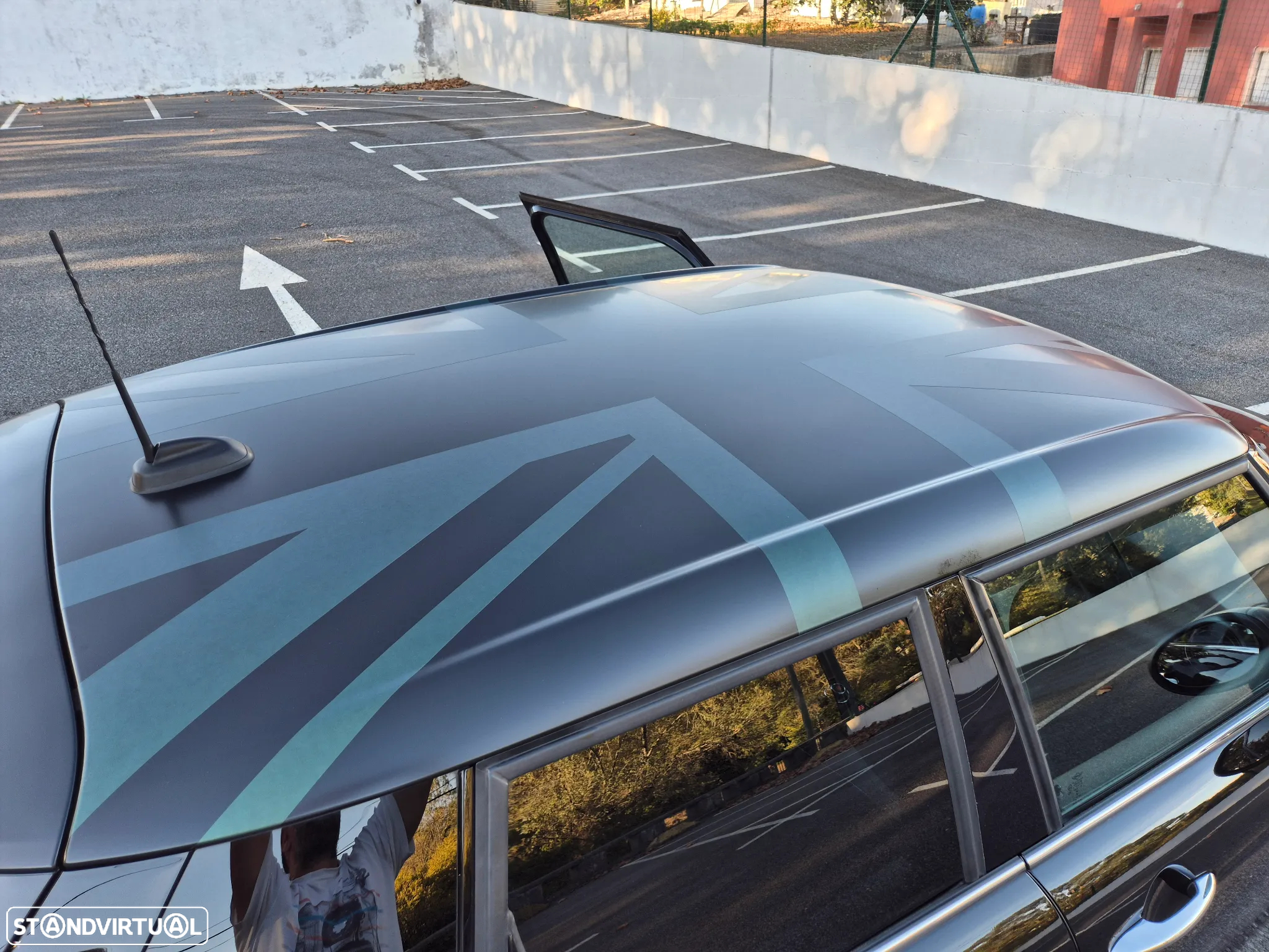 MINI 5 Portas Cooper 4Business Plus Auto - 24
