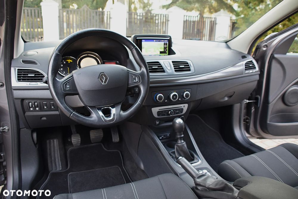 Renault Megane BLUE dCi 115 BUSINESS EDITION - 27