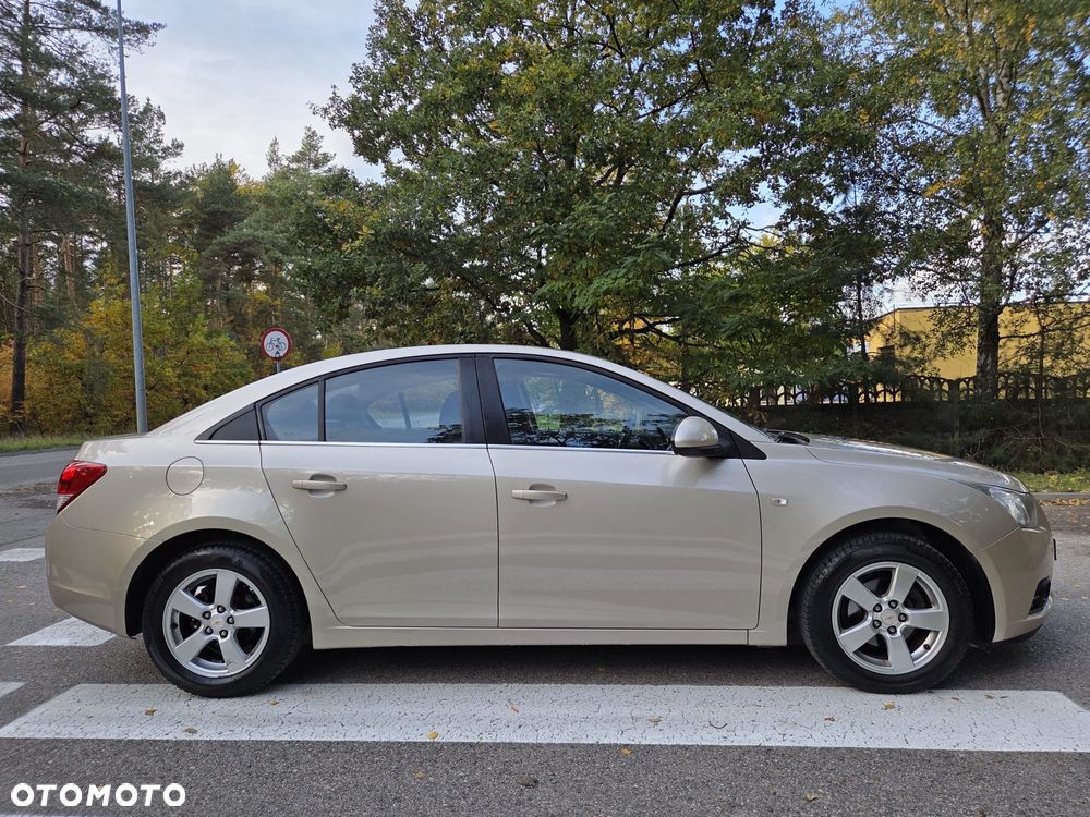 Chevrolet Cruze - 5