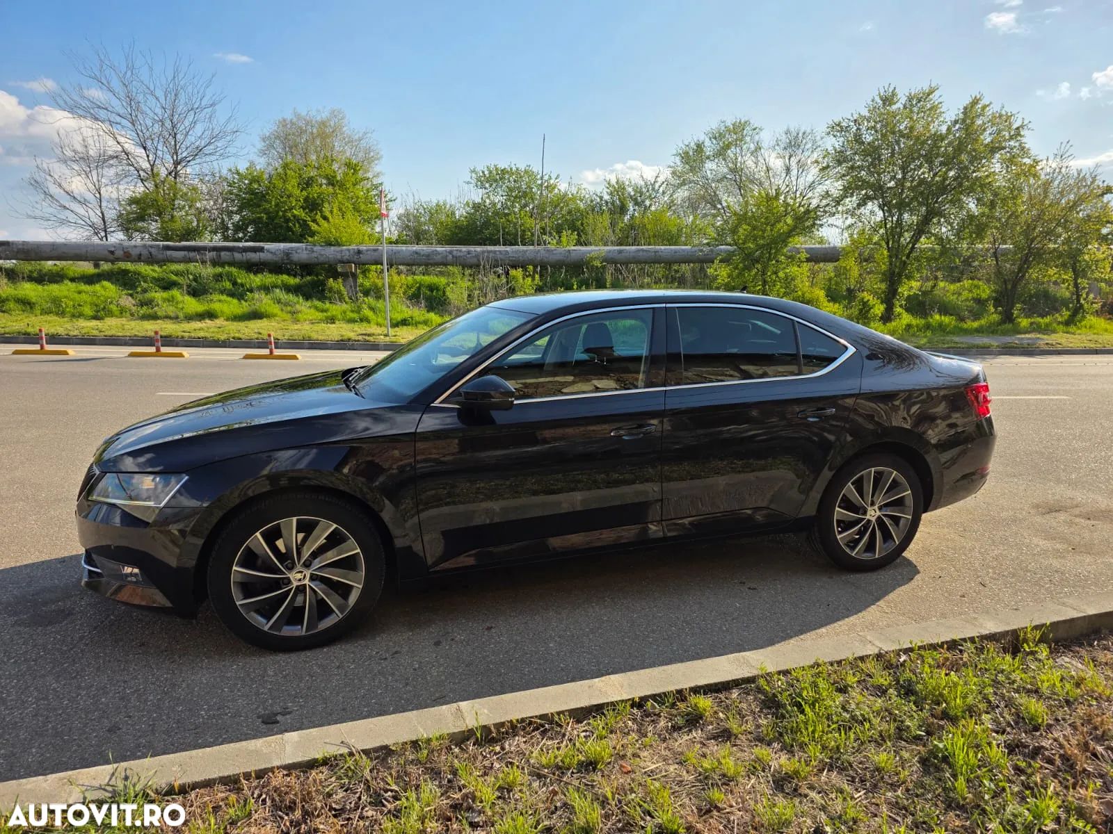 Skoda Superb 2.0 TDI DSG Active - 1