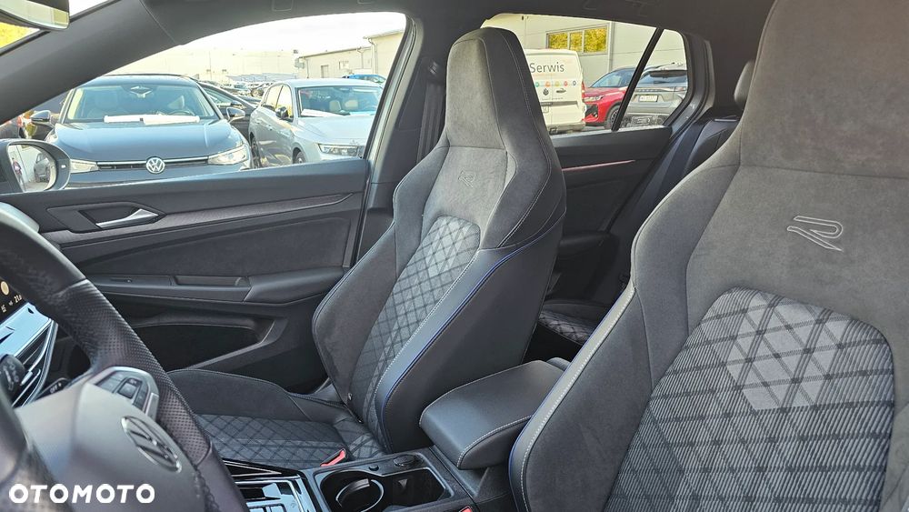 Volkswagen Golf 1.5 eTSI mHEV R-Line Plus DSG - 21