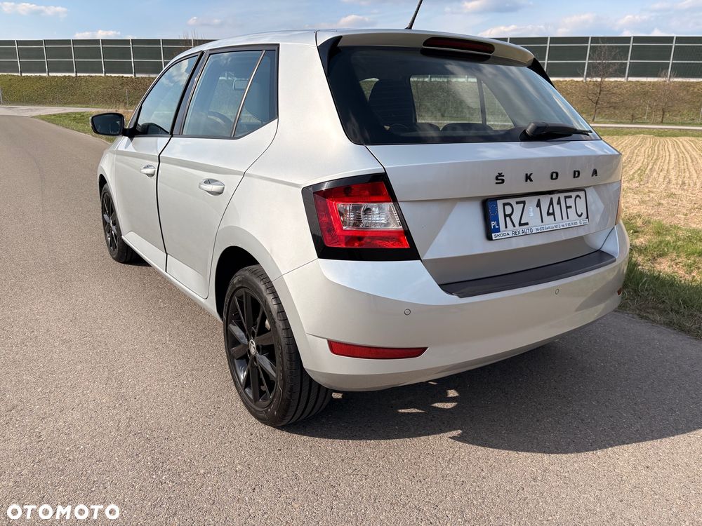 Skoda Fabia 1.0 TSI Ambition - 4