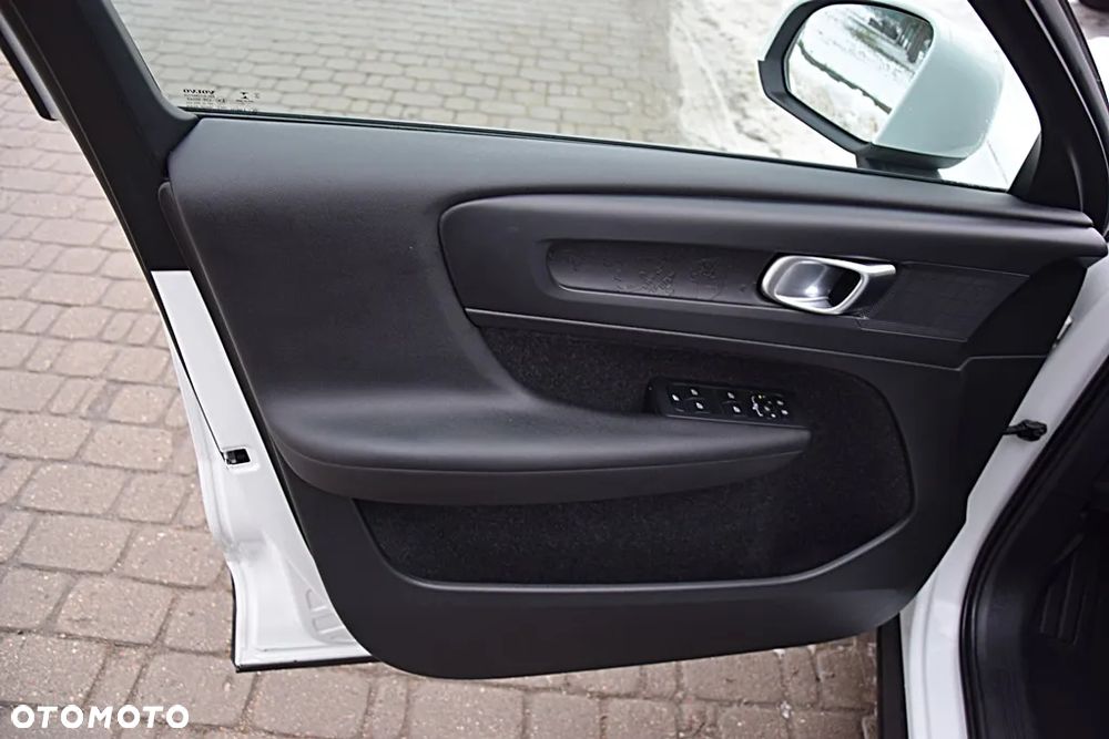 Volvo XC 40 T2 Essential - 30