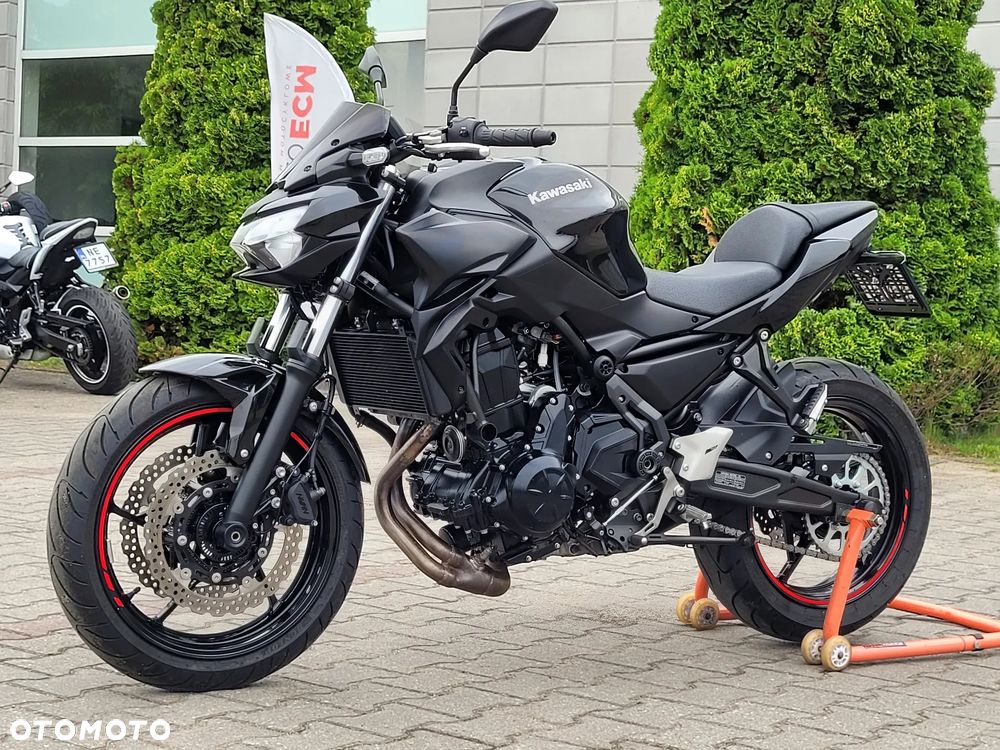 Kawasaki Z 650 - 17