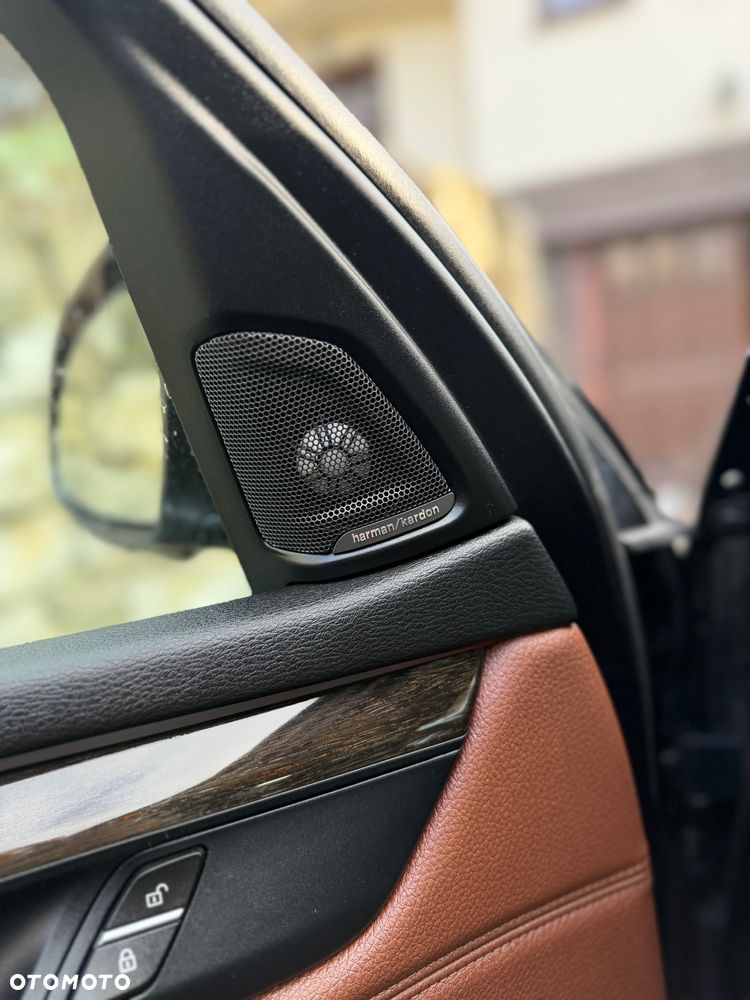 BMW X5 xDrive35i - 17