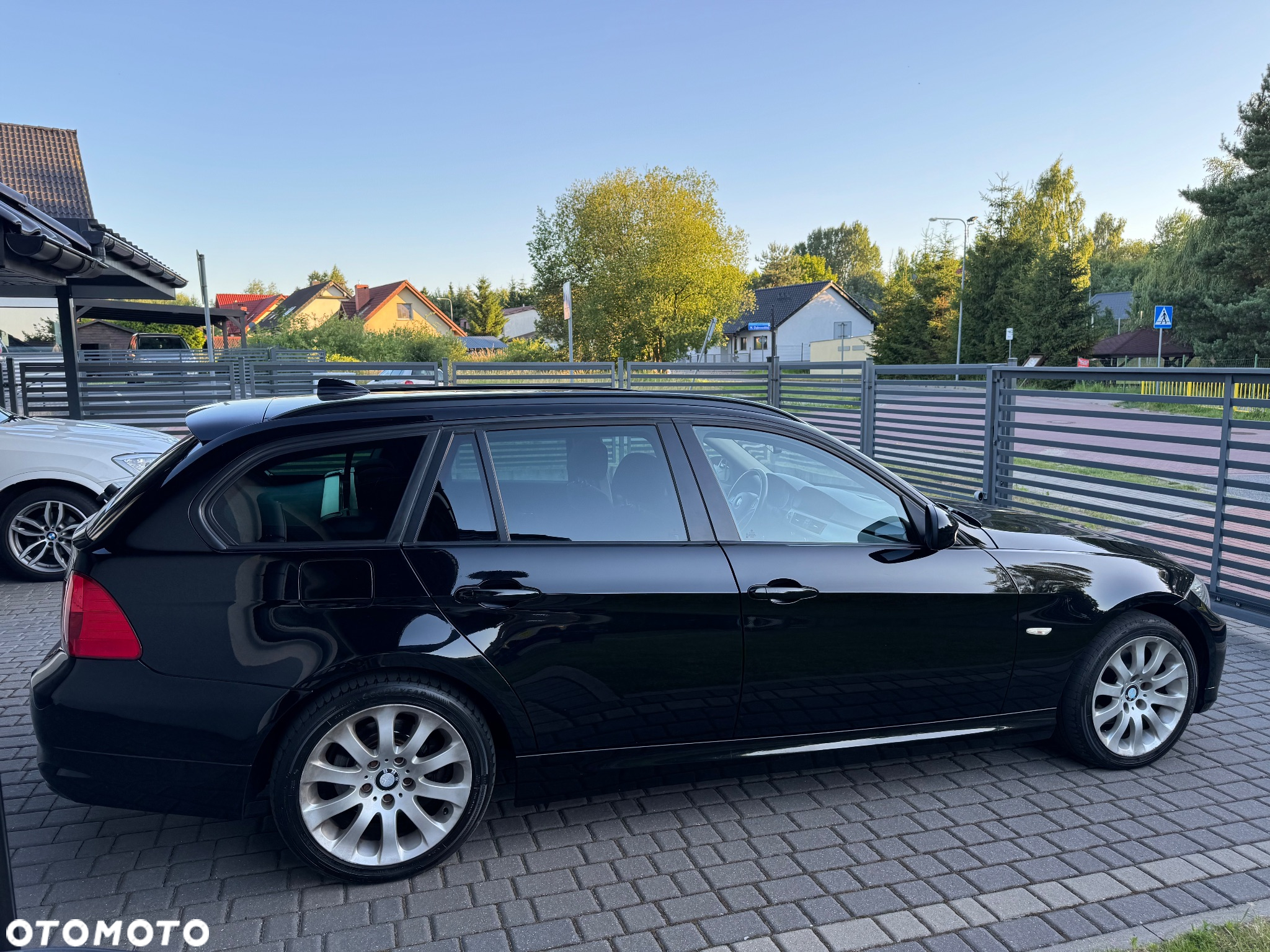 BMW Seria 3 318d - 32