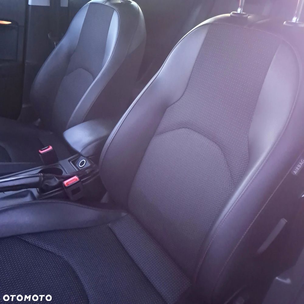 Seat Leon 2.0 TDI DPF DSG FR - 33