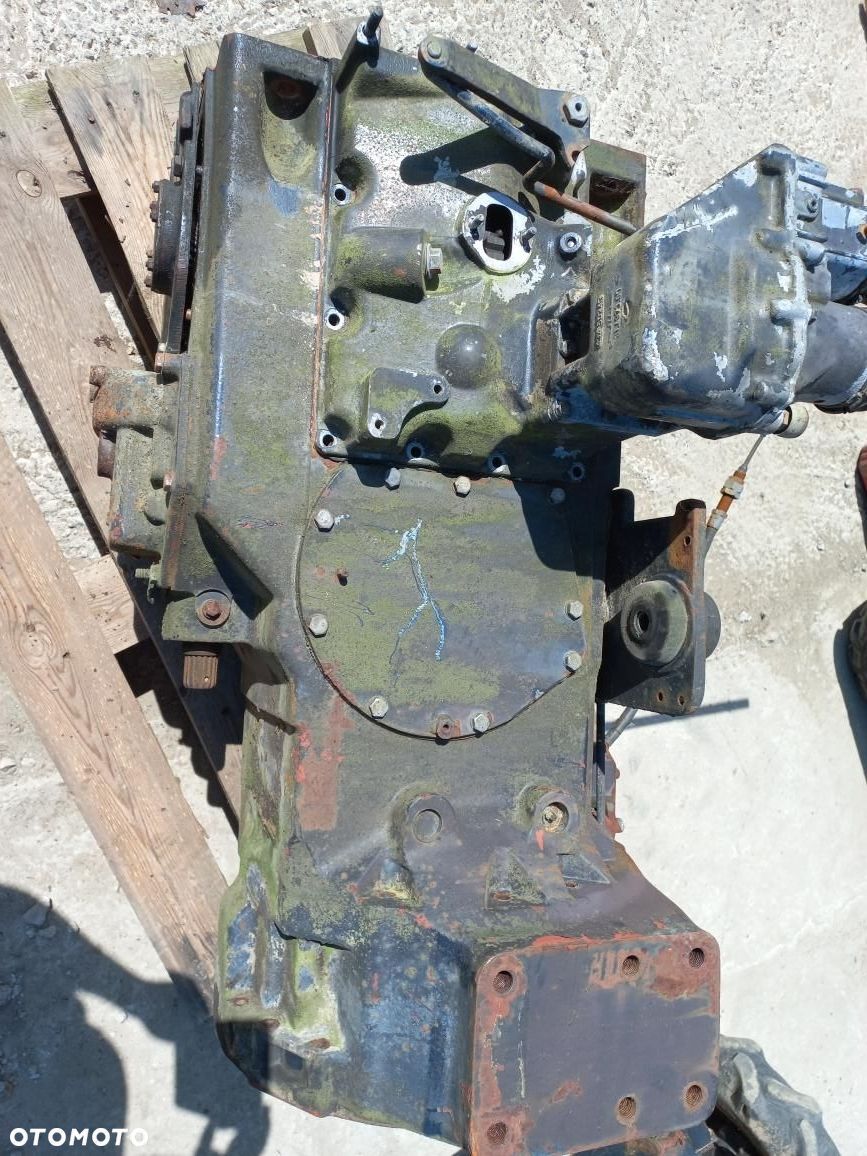 CZĘŚCI DO SKRZYNI BIEGÓW DEUTZ FAHR DX 6.05,6.10,6.30,4,50 .OBUDOWA,WAŁEK,SYNCHRONIZATOR,PRZESÓWKA,KOŁO ZĘBATE,ŁOŻYSKO,WYBIERAK,WIDEŁKI.PRZYSTAWKA NAPĘDU. - 1