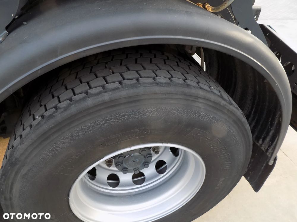 Mercedes-Benz 3240 AROCS/LIEBHERR/ - 33