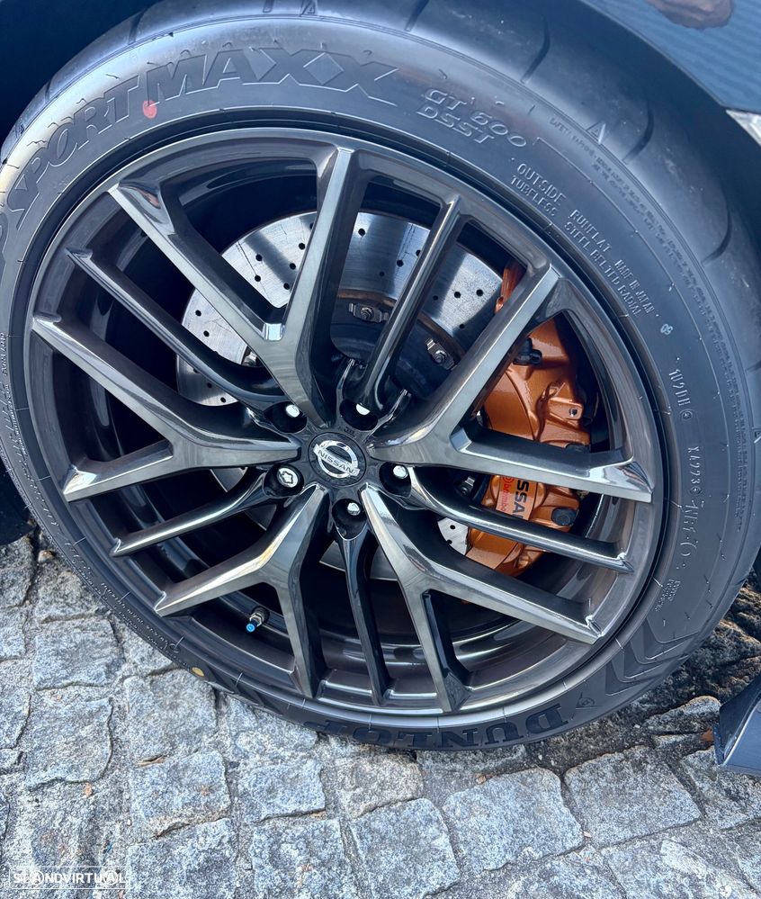 Nissan GT-R 3.8 V6 Black Edition - 10