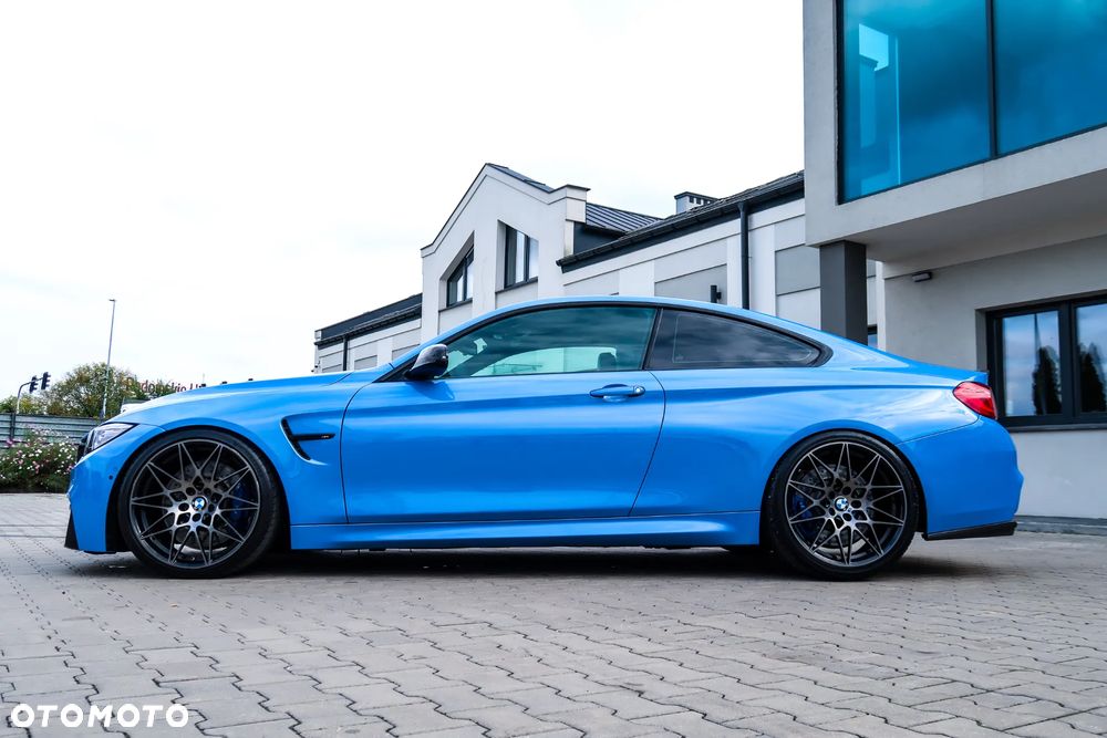 BMW M4 DKG - 8