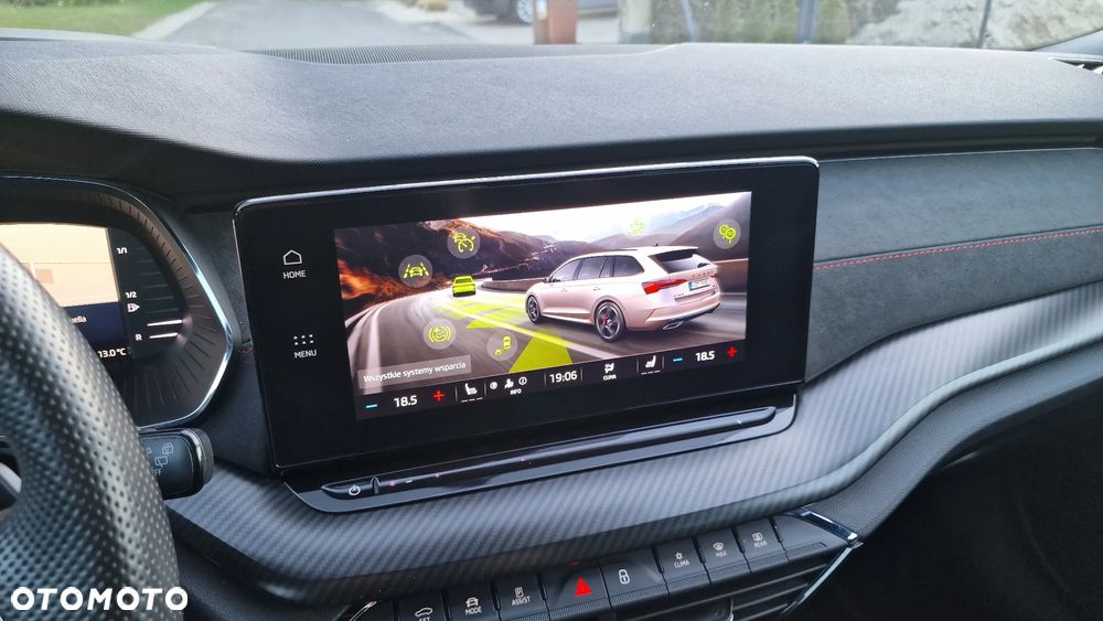 Skoda Octavia 2.0 TDI DSG RS - 30