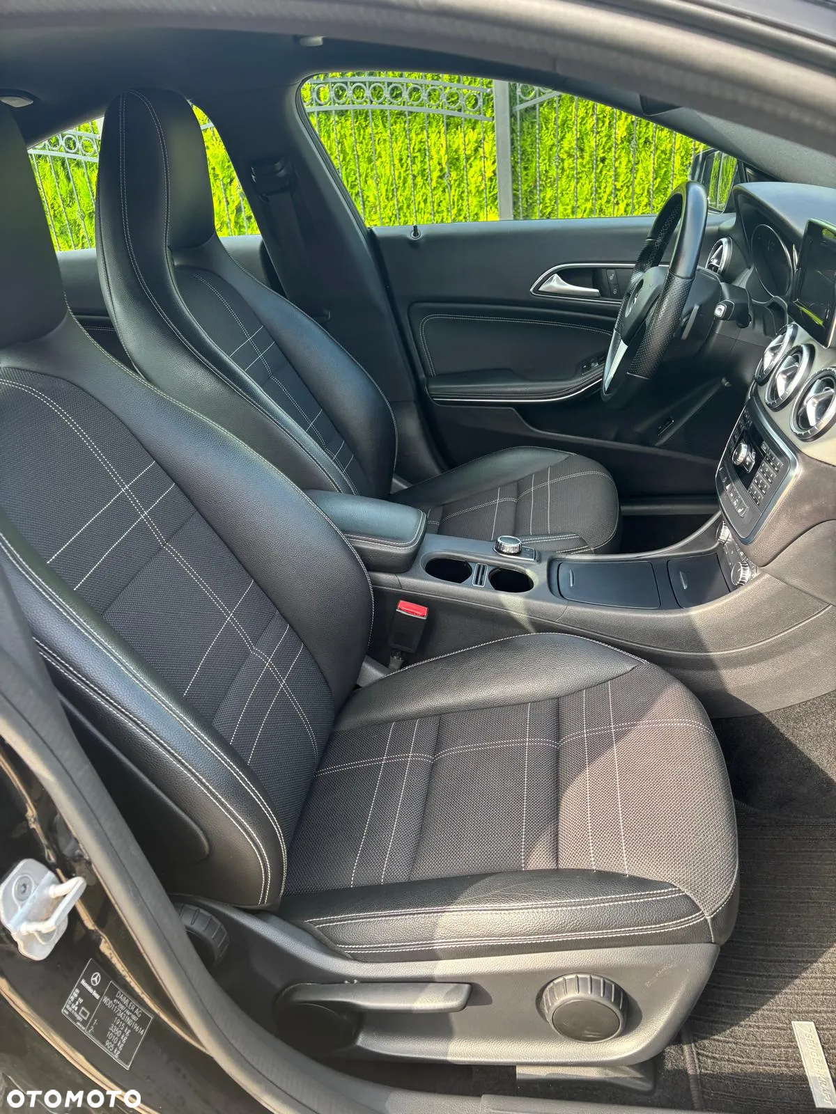 Mercedes-Benz CLA 200 7G-DCT - 15