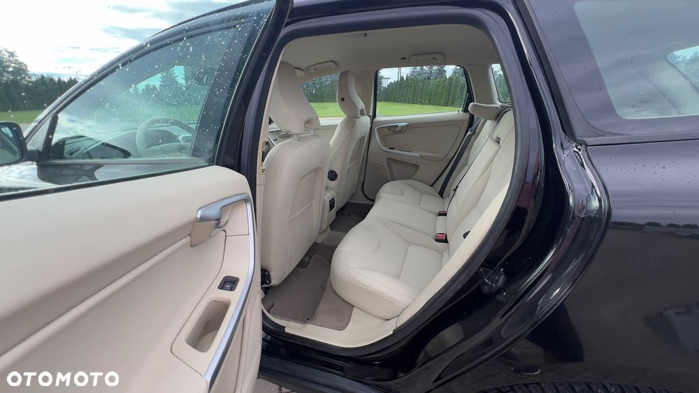 Volvo XC 60 D5 AWD RDesign - 27