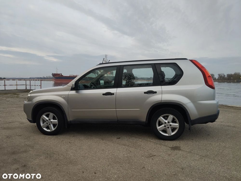 Nissan X-Trail 2.0 dCi 4x4 DPF Automatik SE - 9