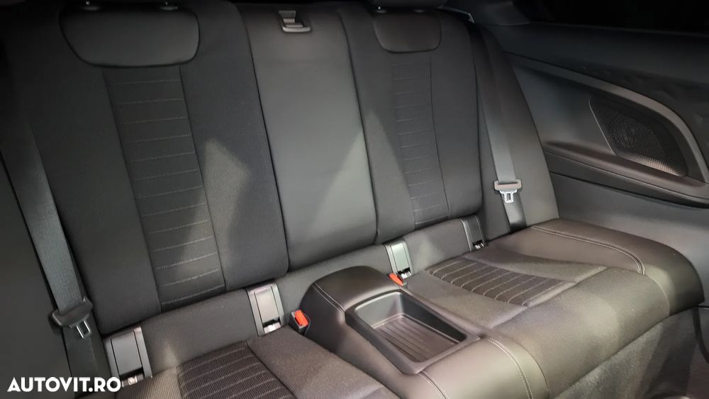 BMW Seria 2 218i AT - 14