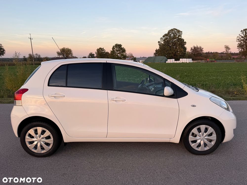 Toyota Yaris - 6