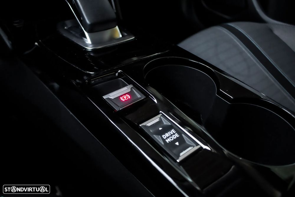 Peugeot e-2008 Allure - 20