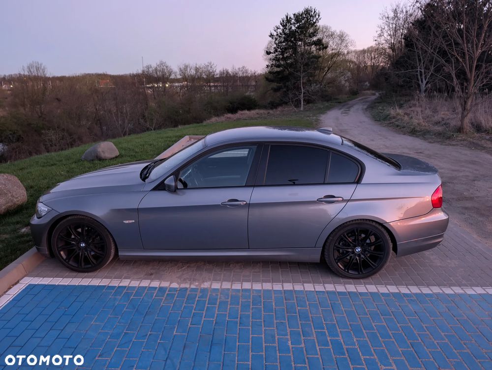 BMW Seria 3 320d Efficient Dynamics - 6