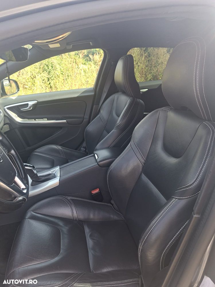 Volvo V60 D3 Summum - 19