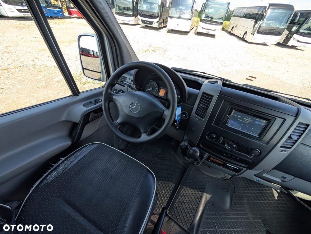 Mercedes-Benz Sprinter 519 - 16