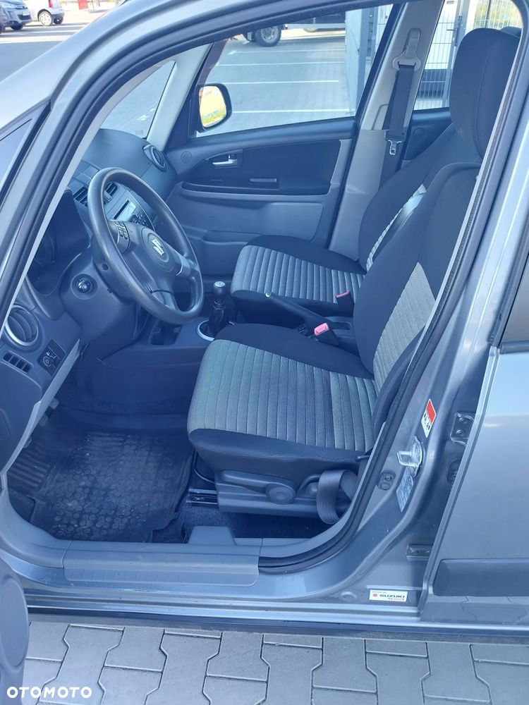 Suzuki SX4 - 7